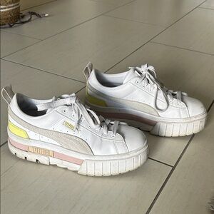 Puma Women's White and Pastel Sneakers